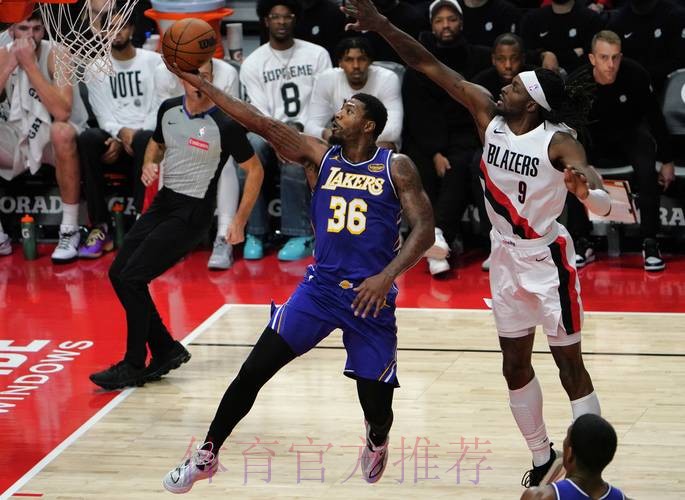 常规赛1月18日:湖人VS开拓者 集锦 常规赛1月18日:湖人VS开拓者 集锦